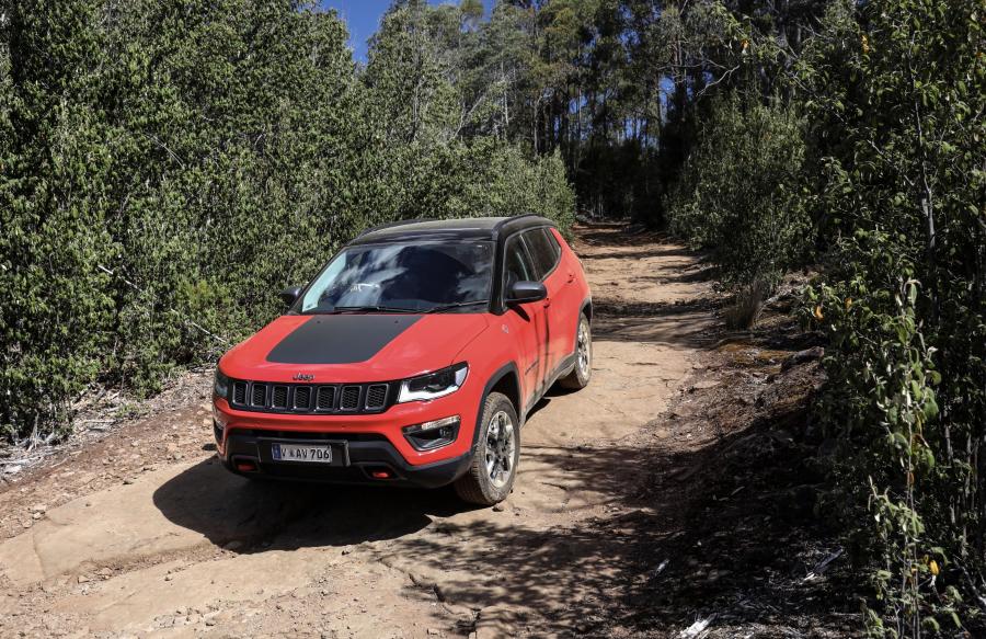  Jeep Compass Trailhawk (MP) 2017 года  (AU) (фото 24 из 46)